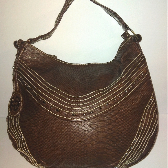 L@@K! Beautiful NWOT red by Marc Ecko Large Studded Round slouch hobo - Picture 2 of 16